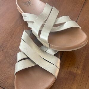 Women’s REEF slide sandals - gold- size 10